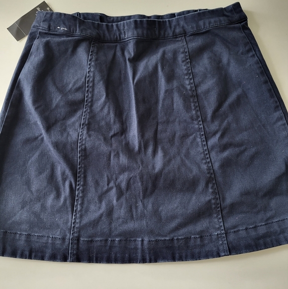Abercrombie & Fitch Skirt NWT - Picture 2 of 2